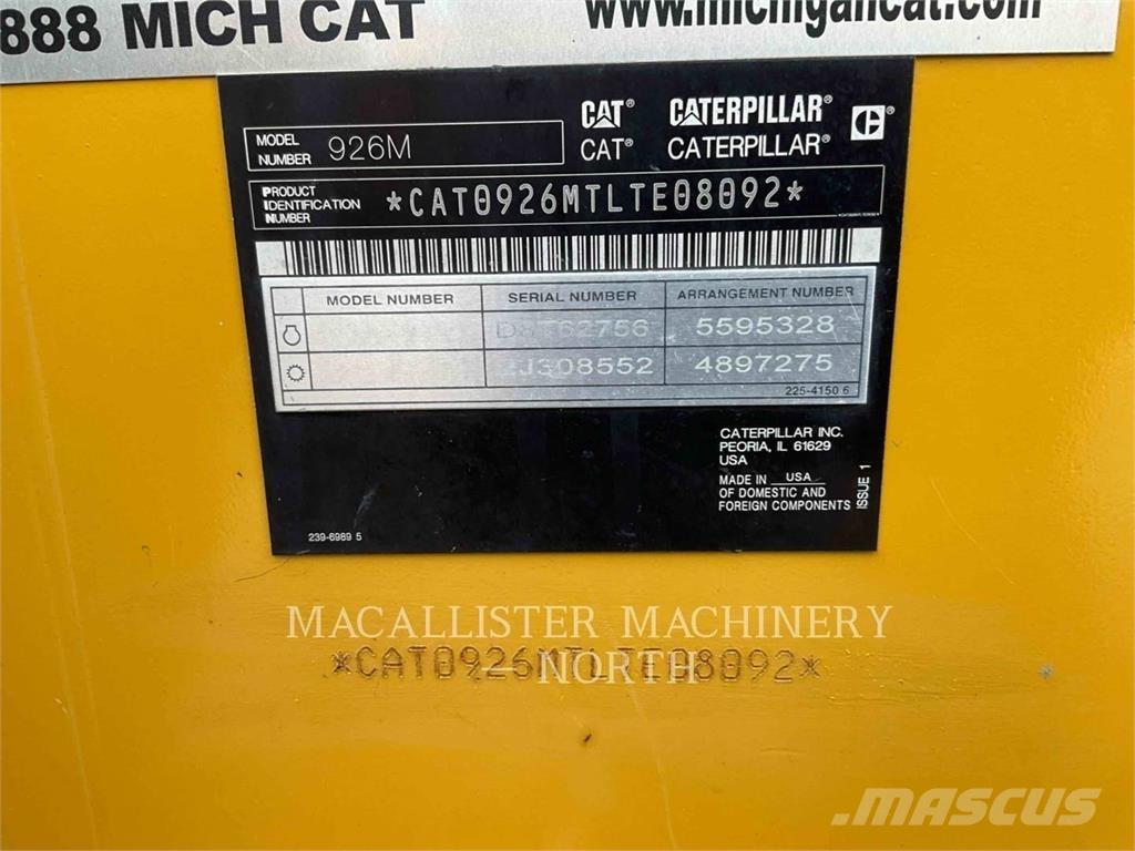 CAT 926M Фронтальные погрузчики