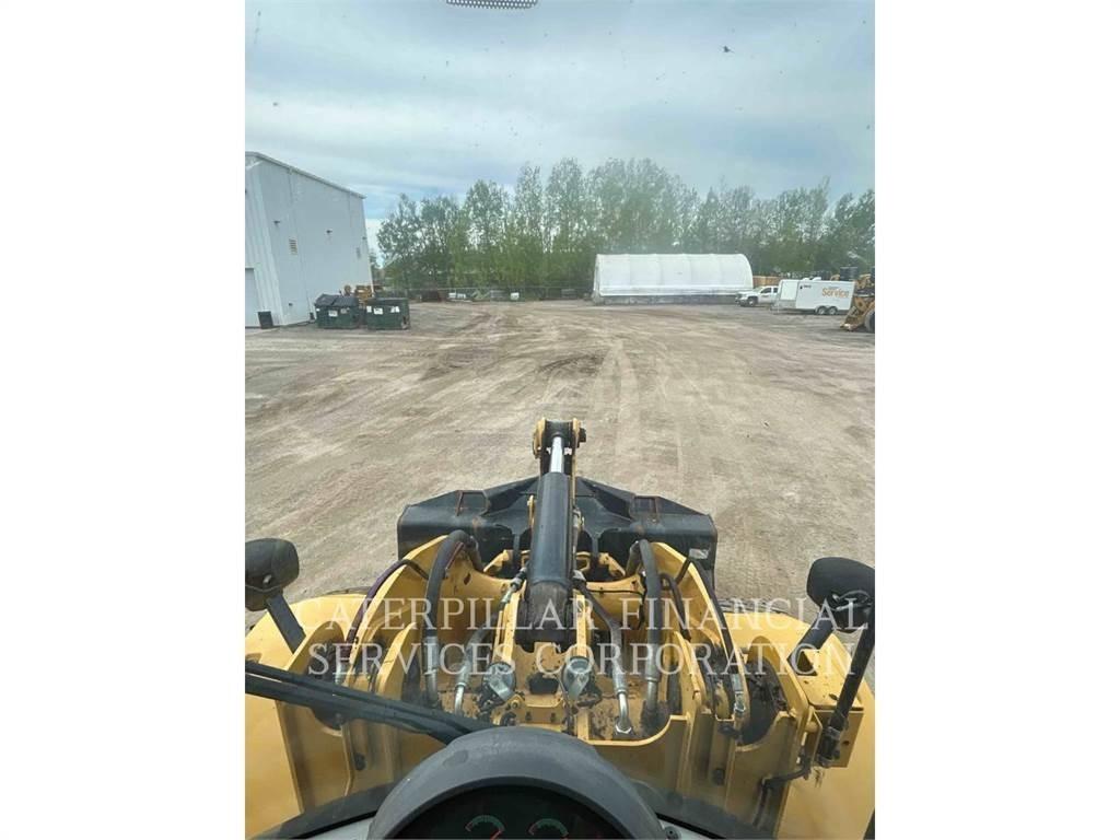 CAT 926M Фронтальные погрузчики