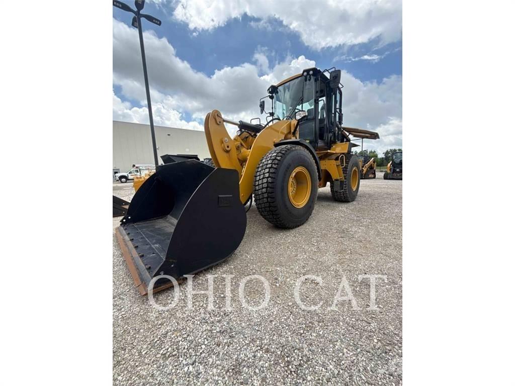 CAT 926M Фронтальные погрузчики