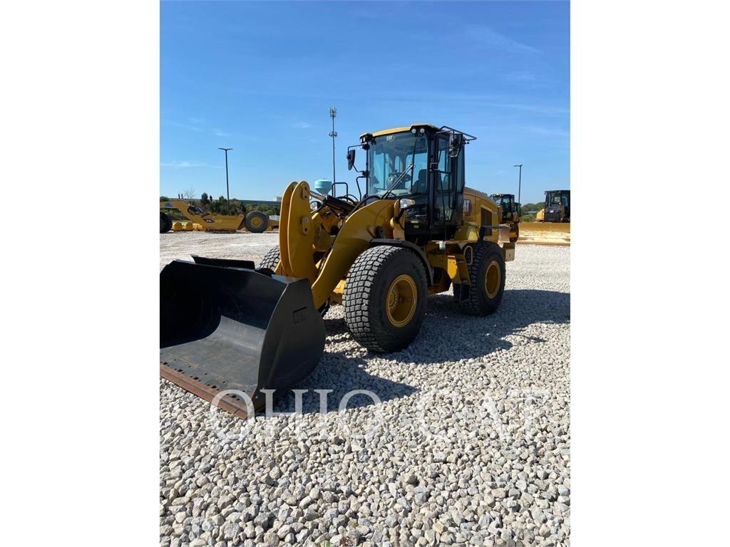 CAT 926M Фронтальные погрузчики