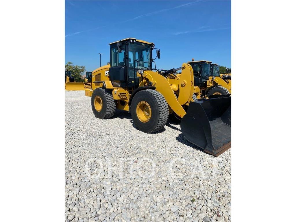 CAT 926M Фронтальные погрузчики