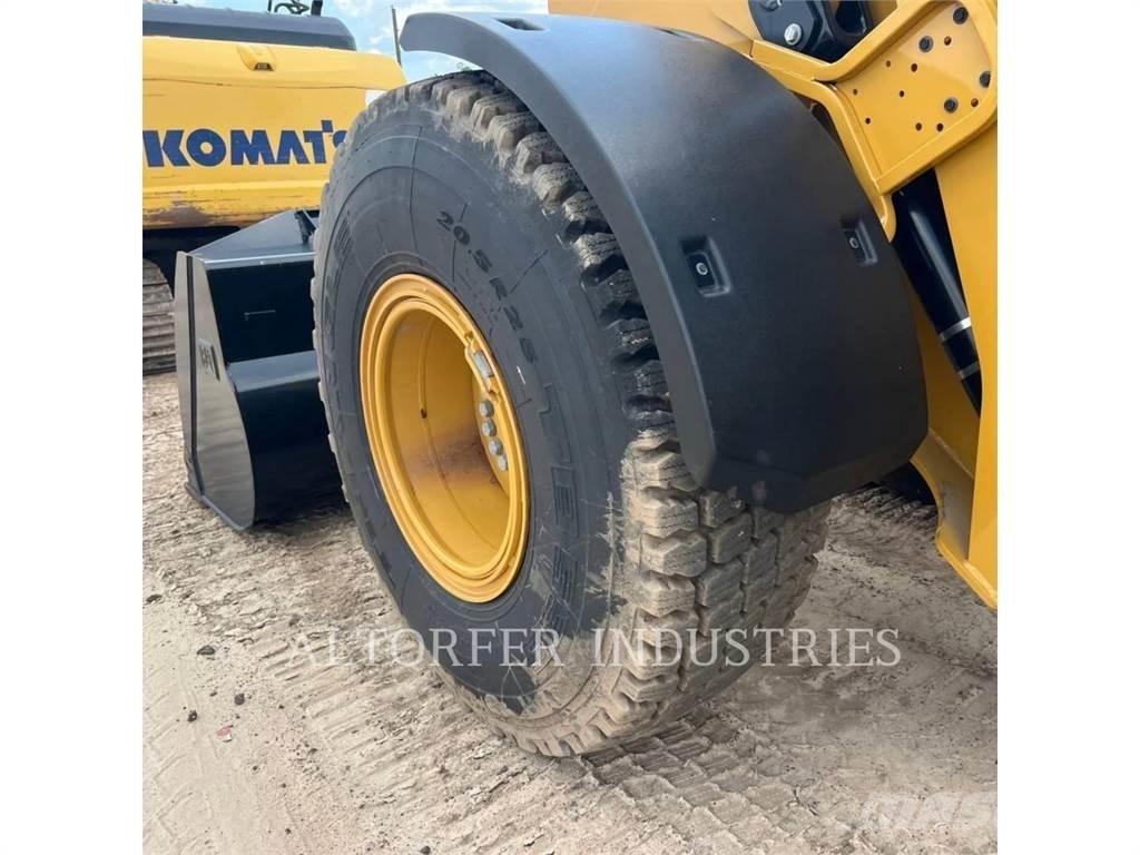 CAT 926M Фронтальные погрузчики