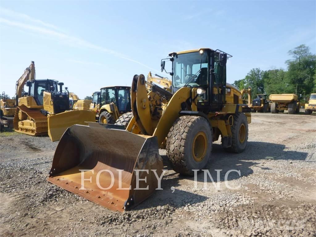 CAT 926M Фронтальные погрузчики