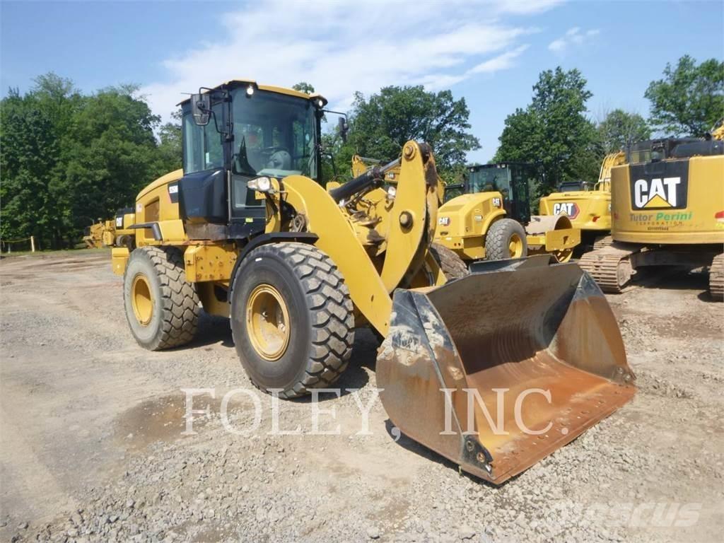 CAT 926M Фронтальные погрузчики