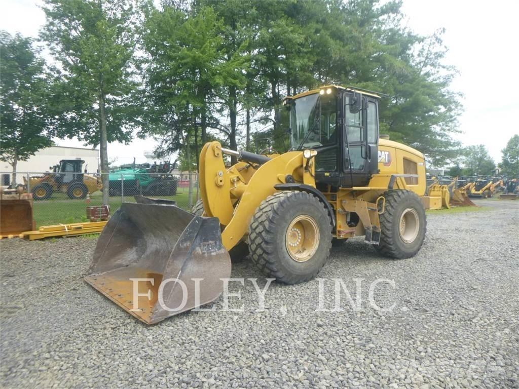 CAT 926M Фронтальные погрузчики