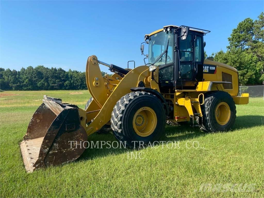 CAT 926M Фронтальные погрузчики