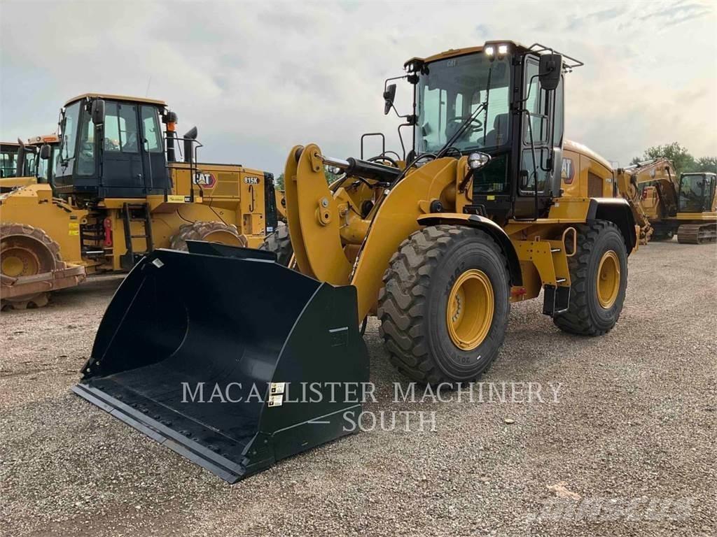 CAT 926M Фронтальные погрузчики