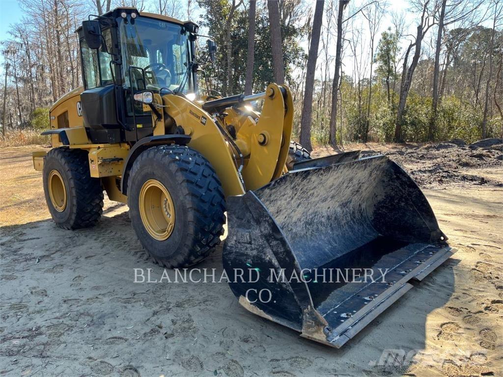 CAT 926M Фронтальные погрузчики