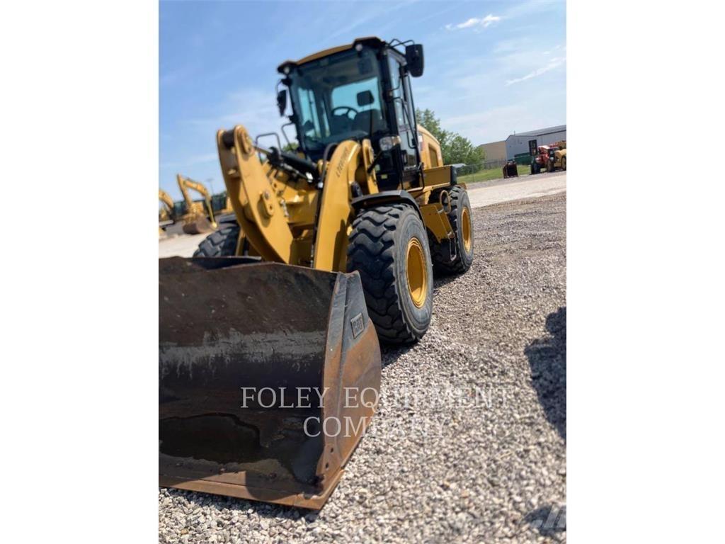 CAT 926M Фронтальные погрузчики