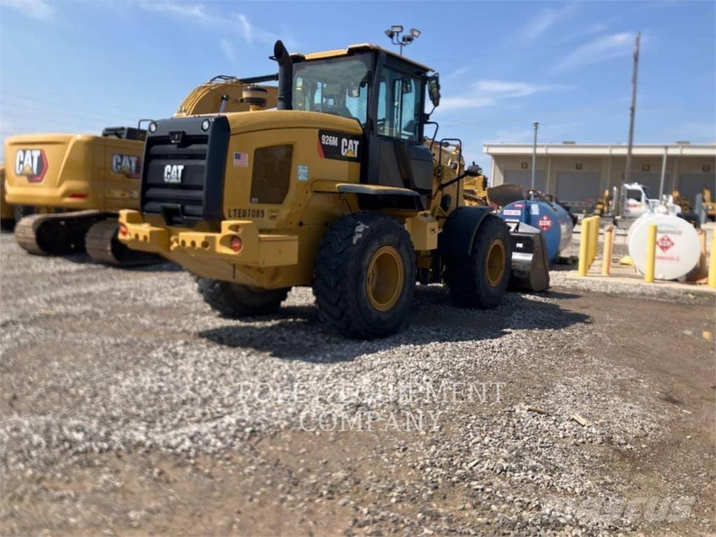 CAT 926M Фронтальные погрузчики