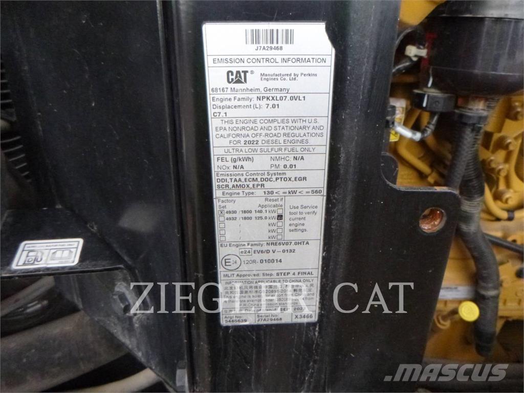 CAT 926M Фронтальные погрузчики