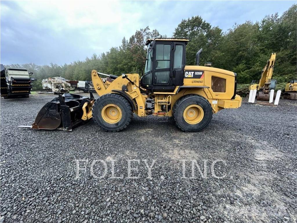 CAT 926M Фронтальные погрузчики