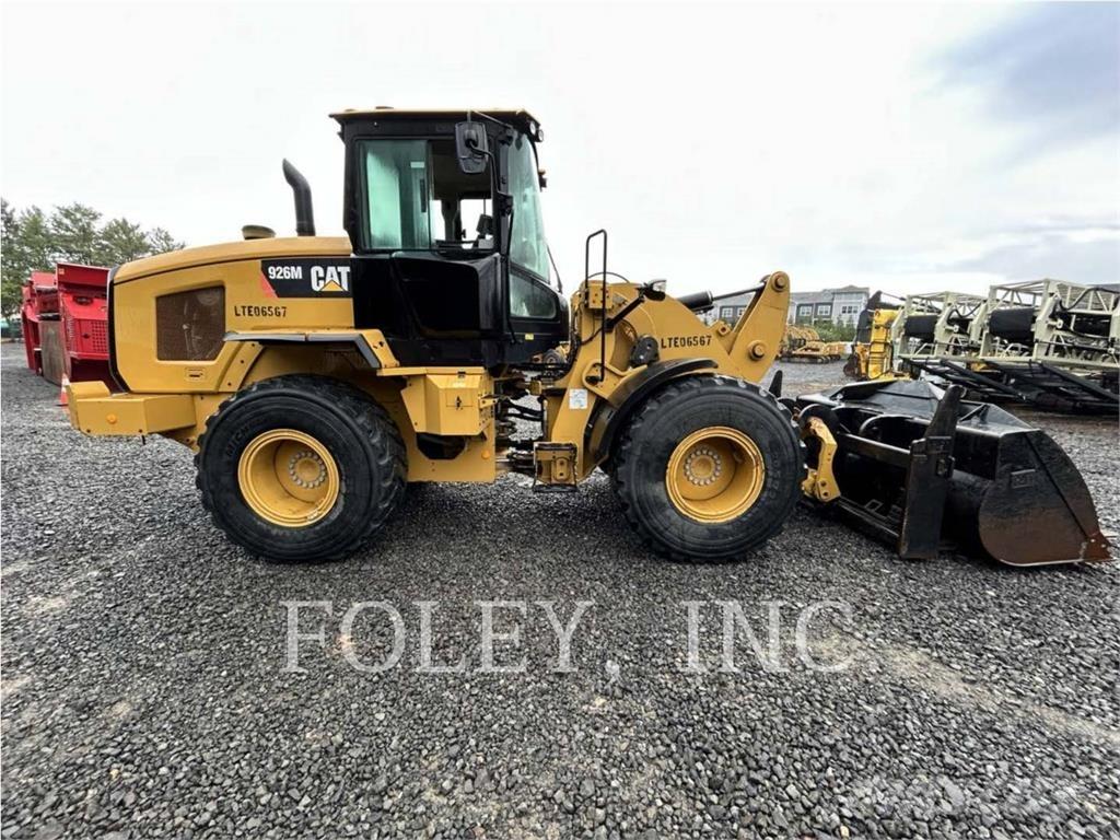 CAT 926M Фронтальные погрузчики