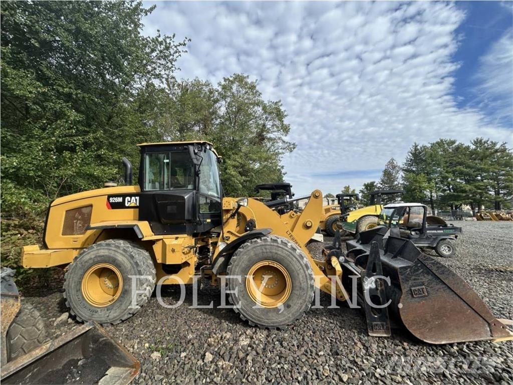 CAT 926M Фронтальные погрузчики