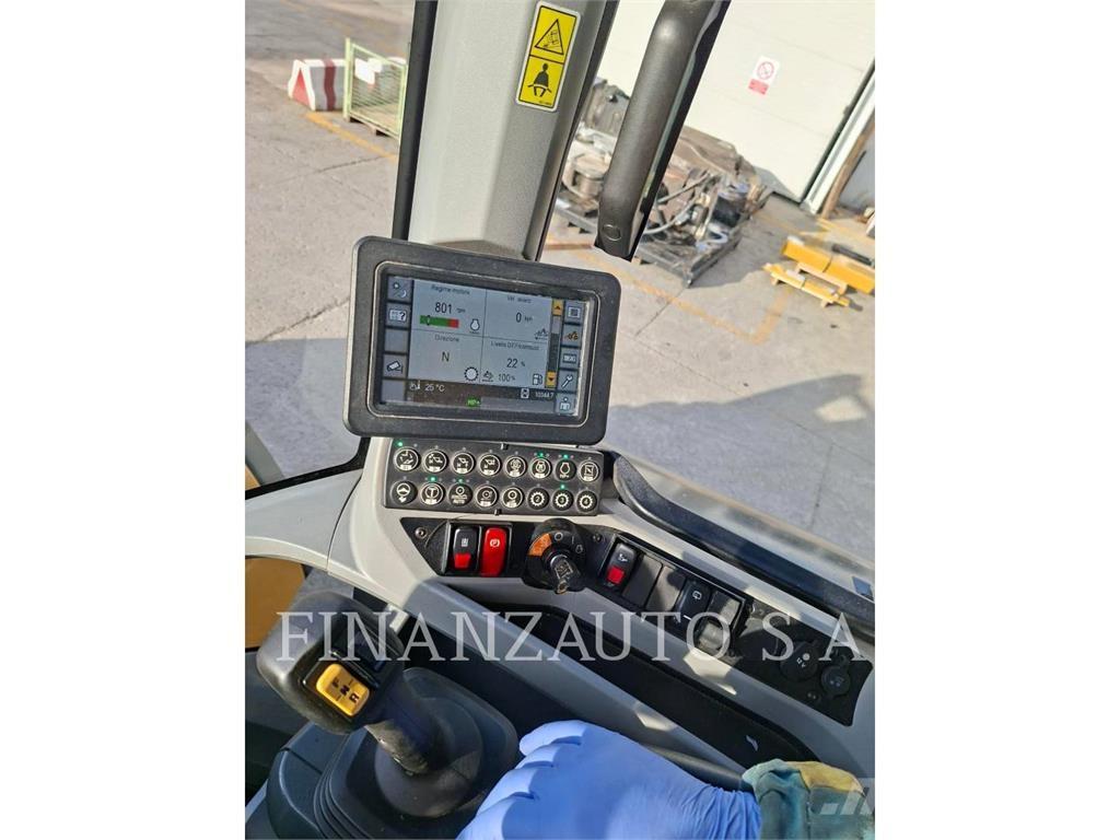 CAT 926M Фронтальные погрузчики