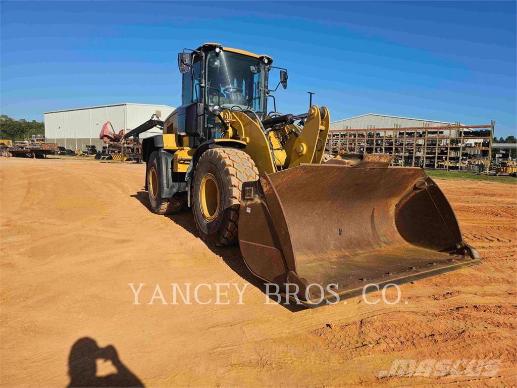 CAT 926M Фронтальные погрузчики