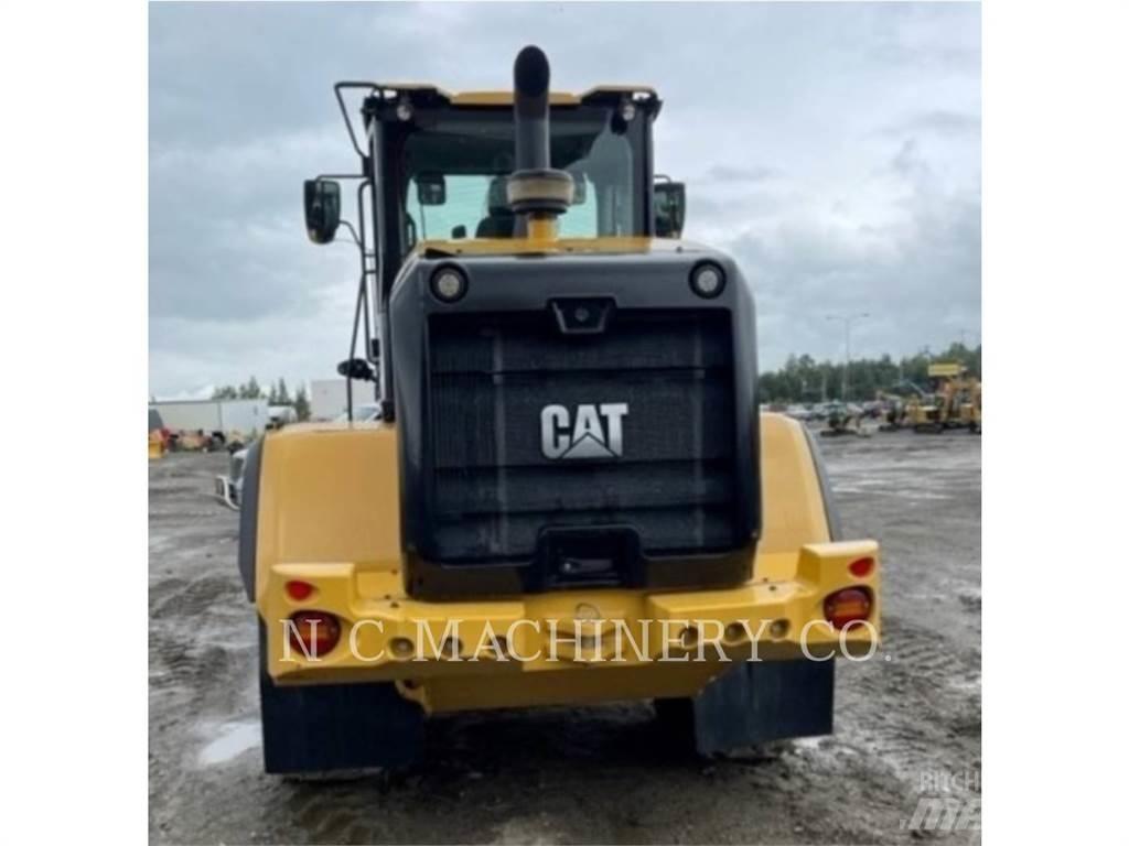 CAT 926M Фронтальные погрузчики