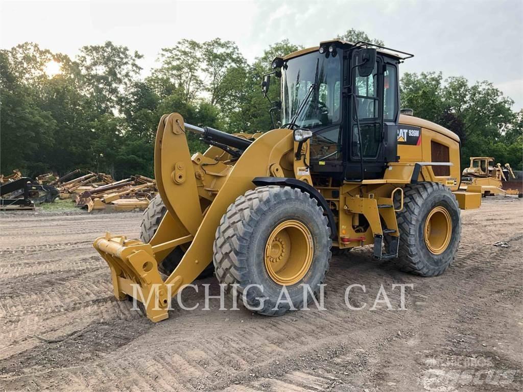 CAT 926M 3RQ Фронтальные погрузчики