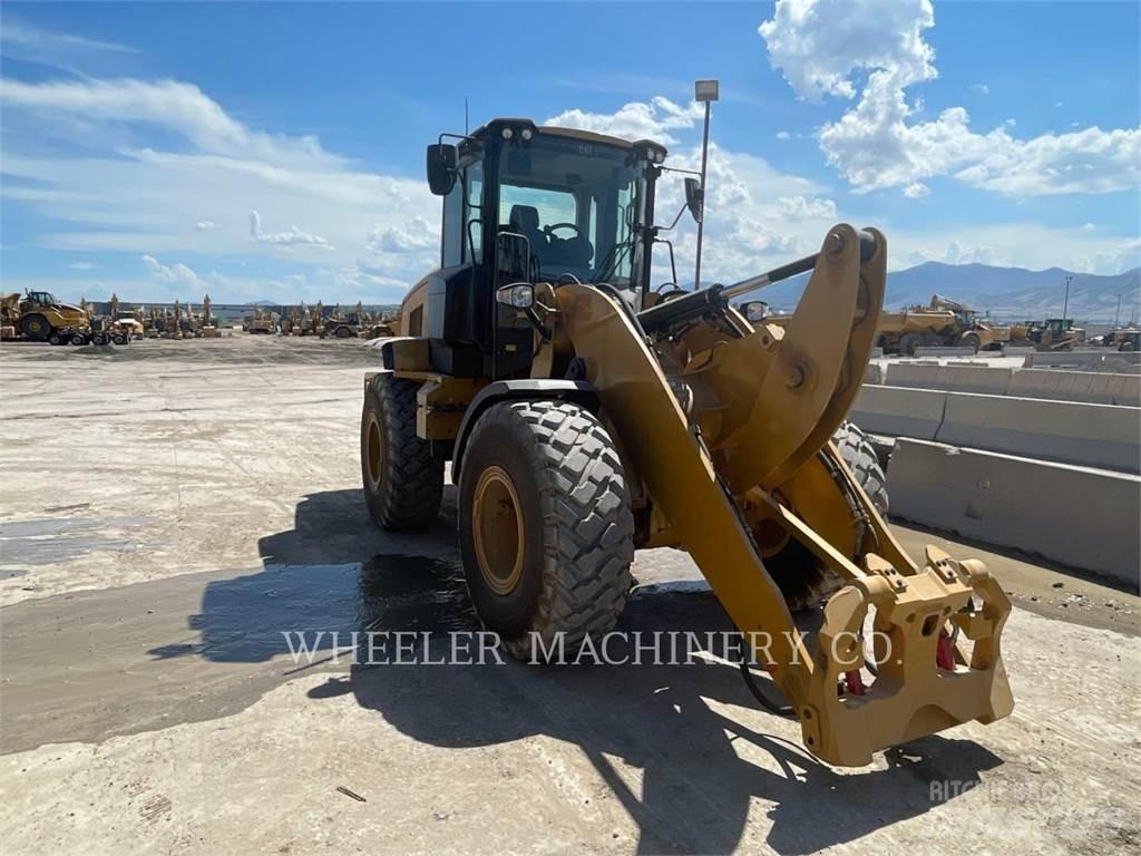 CAT 926M HL QC Фронтальные погрузчики
