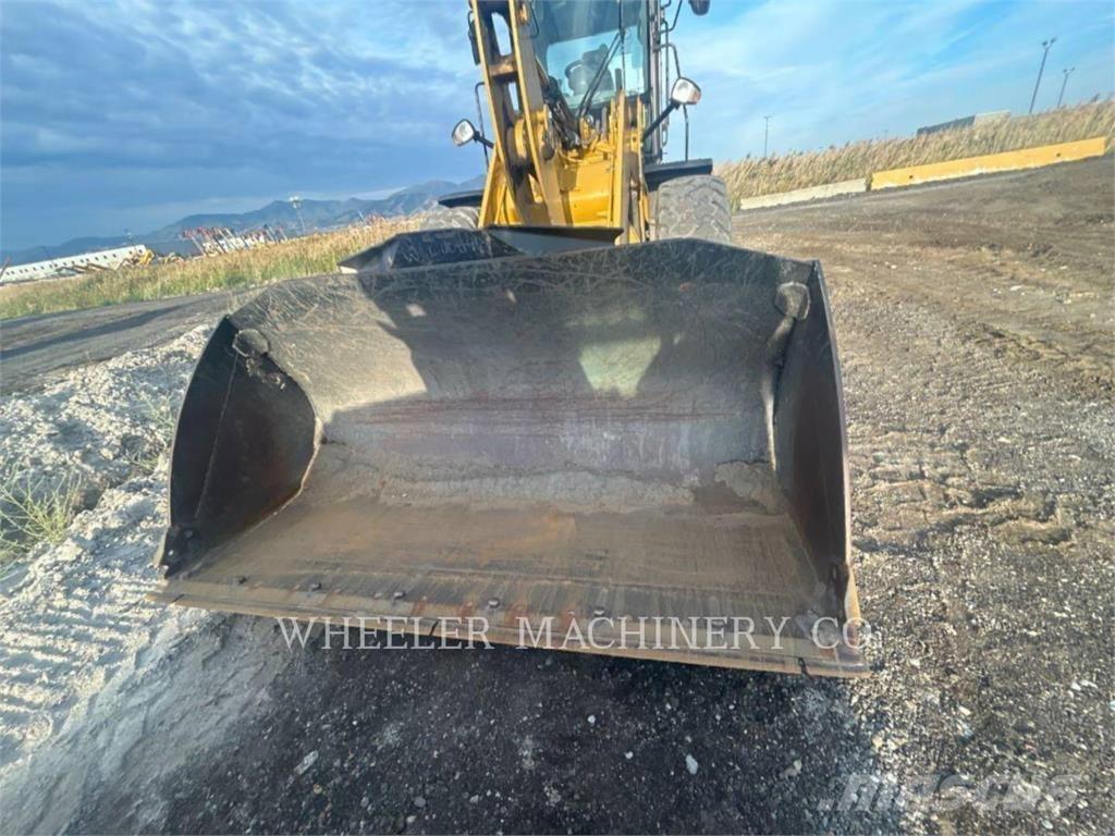 CAT 926M HL QC Фронтальные погрузчики