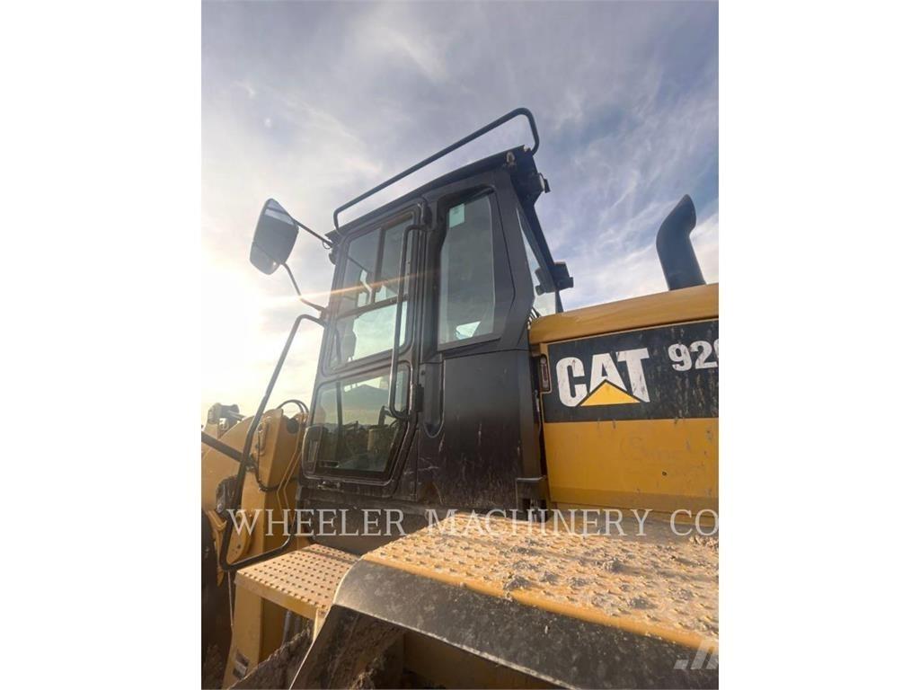 CAT 926M HL QC Фронтальные погрузчики