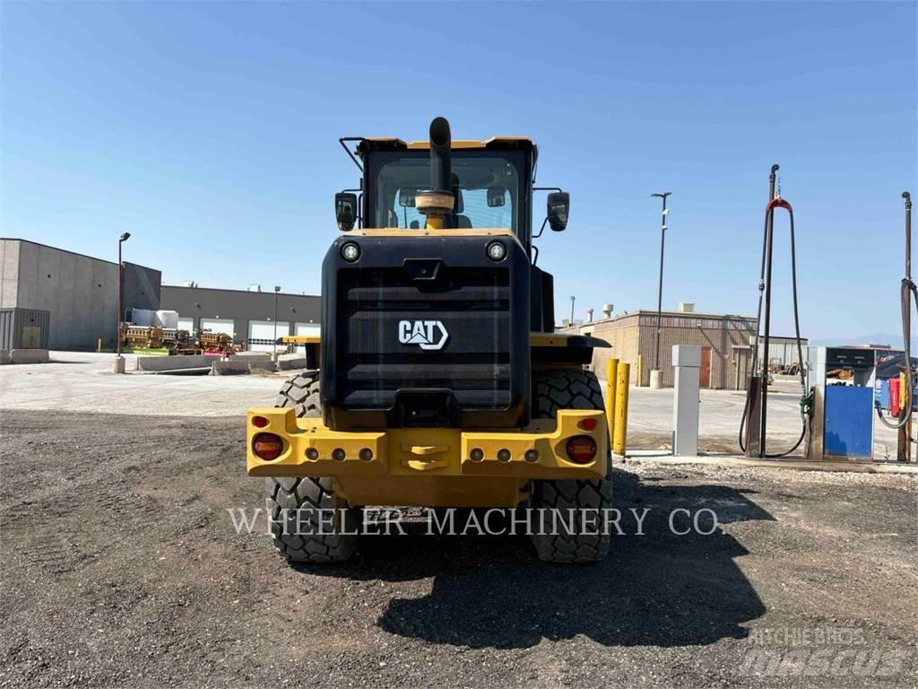 CAT 926M QC Фронтальные погрузчики