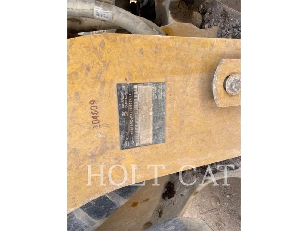CAT 926M QC Фронтальные погрузчики