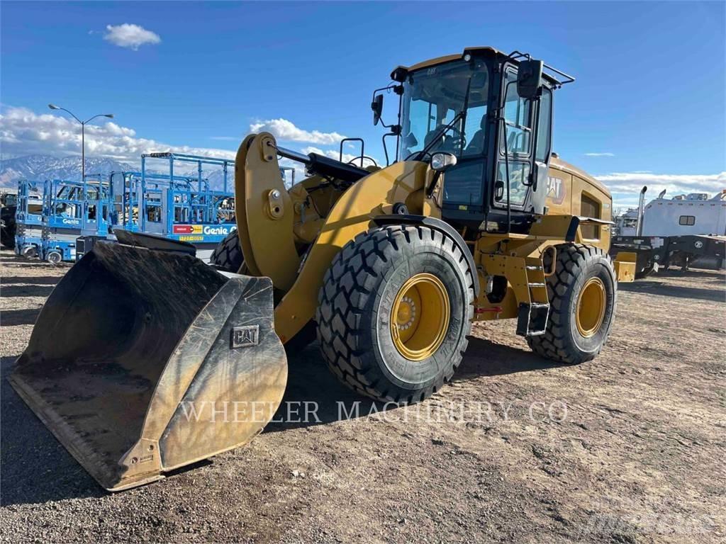 CAT 926M QC Фронтальные погрузчики