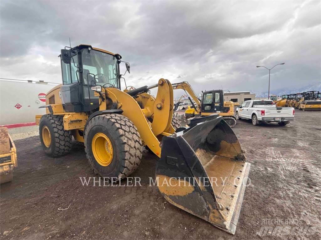 CAT 926M QC Фронтальные погрузчики