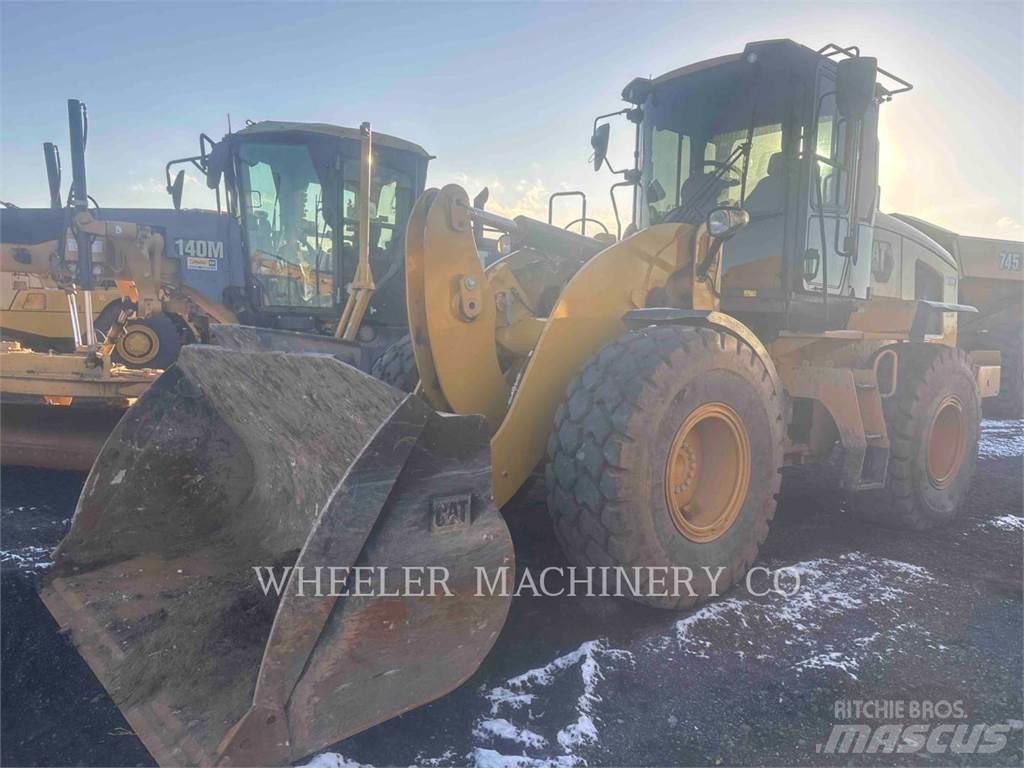 CAT 926M QC Фронтальные погрузчики