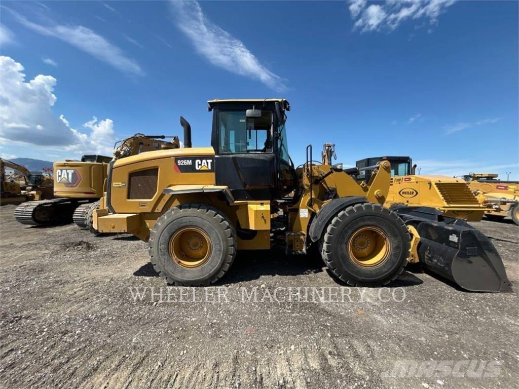 CAT 926M QC Фронтальные погрузчики