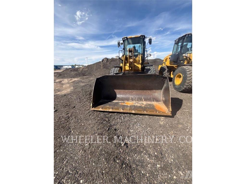 CAT 926M QC Фронтальные погрузчики