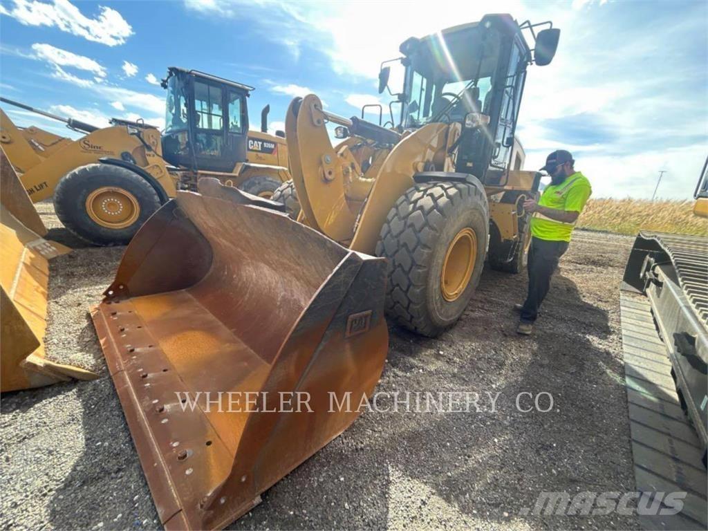 CAT 926M QC Фронтальные погрузчики