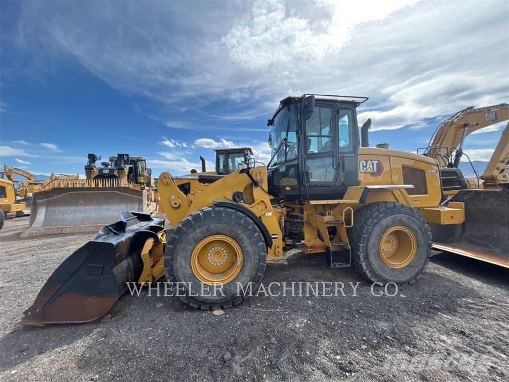 CAT 926M QC Фронтальные погрузчики