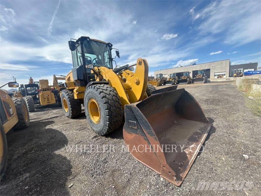 CAT 926M QC Фронтальные погрузчики
