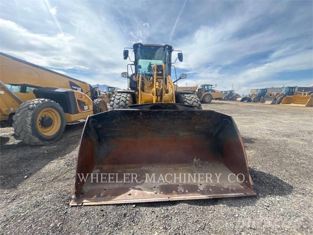 CAT 926M QC Фронтальные погрузчики