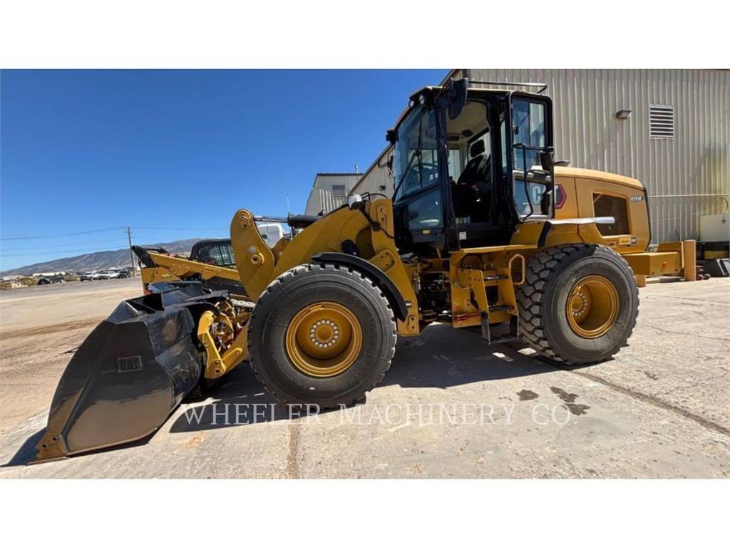 CAT 926M QC Фронтальные погрузчики