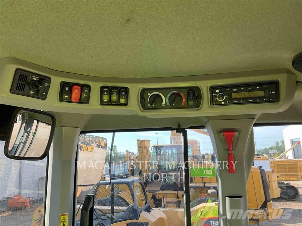 CAT 926M RQ Фронтальные погрузчики