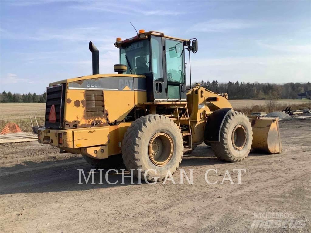CAT 928G Фронтальные погрузчики