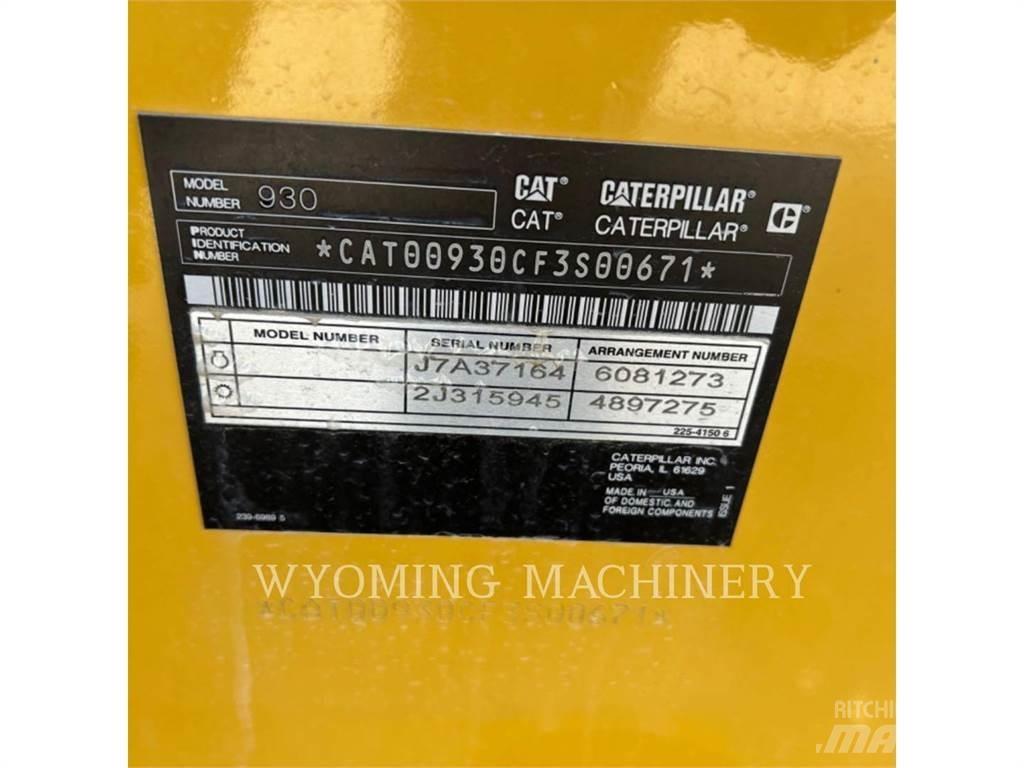 CAT 930 Фронтальные погрузчики