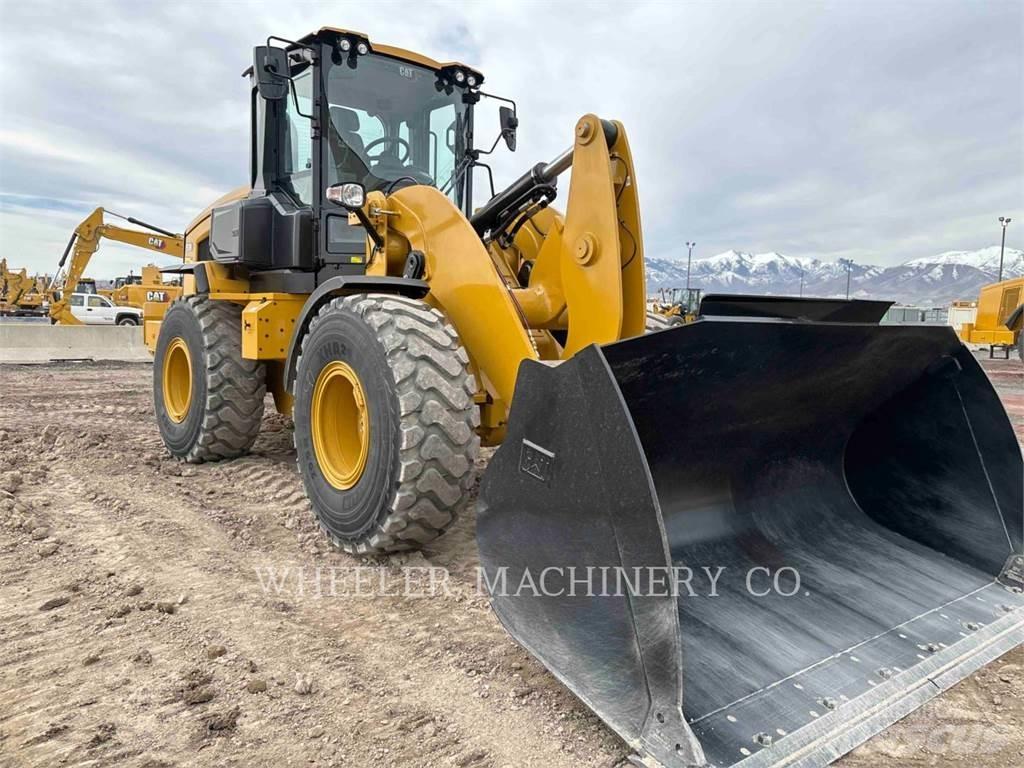 CAT 930 QC Фронтальные погрузчики