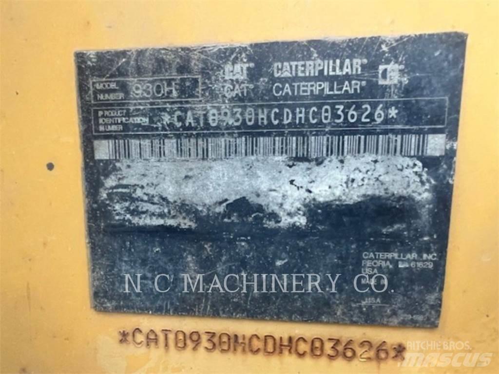 CAT 930H Фронтальные погрузчики