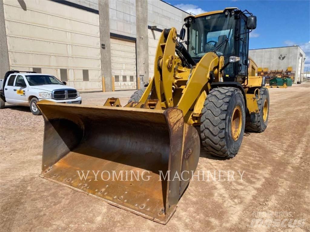 CAT 930K Фронтальные погрузчики
