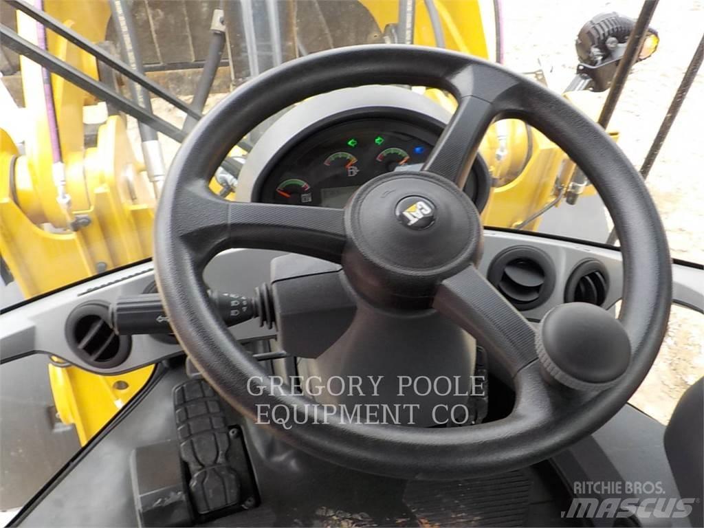 CAT 930M Фронтальные погрузчики