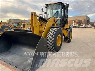 CAT 930M Фронтальные погрузчики
