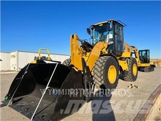CAT 930M Фронтальные погрузчики
