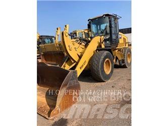 CAT 930M Фронтальные погрузчики