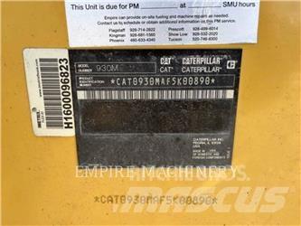 CAT 930M Фронтальные погрузчики