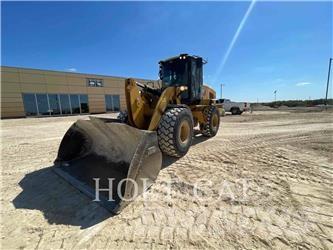 CAT 930M Фронтальные погрузчики