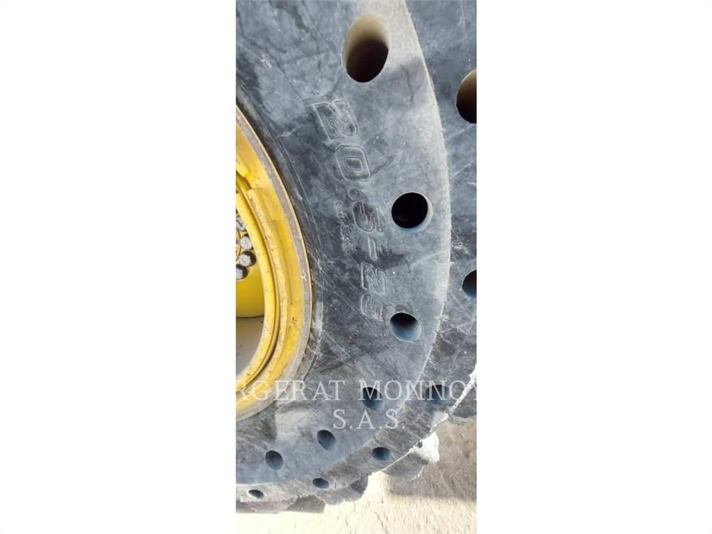 CAT 930M Фронтальные погрузчики